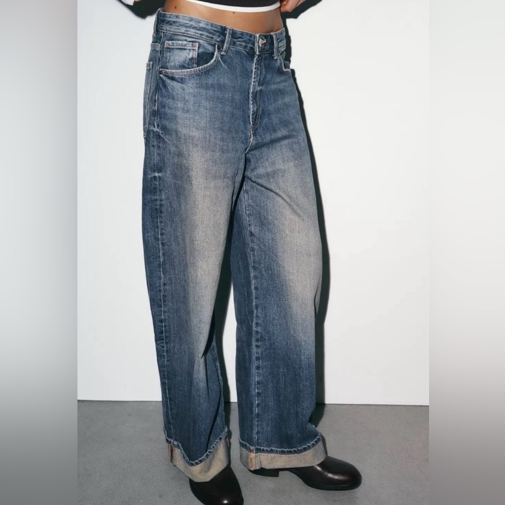 Zara Mid-Rise Wide-Leg Jeans